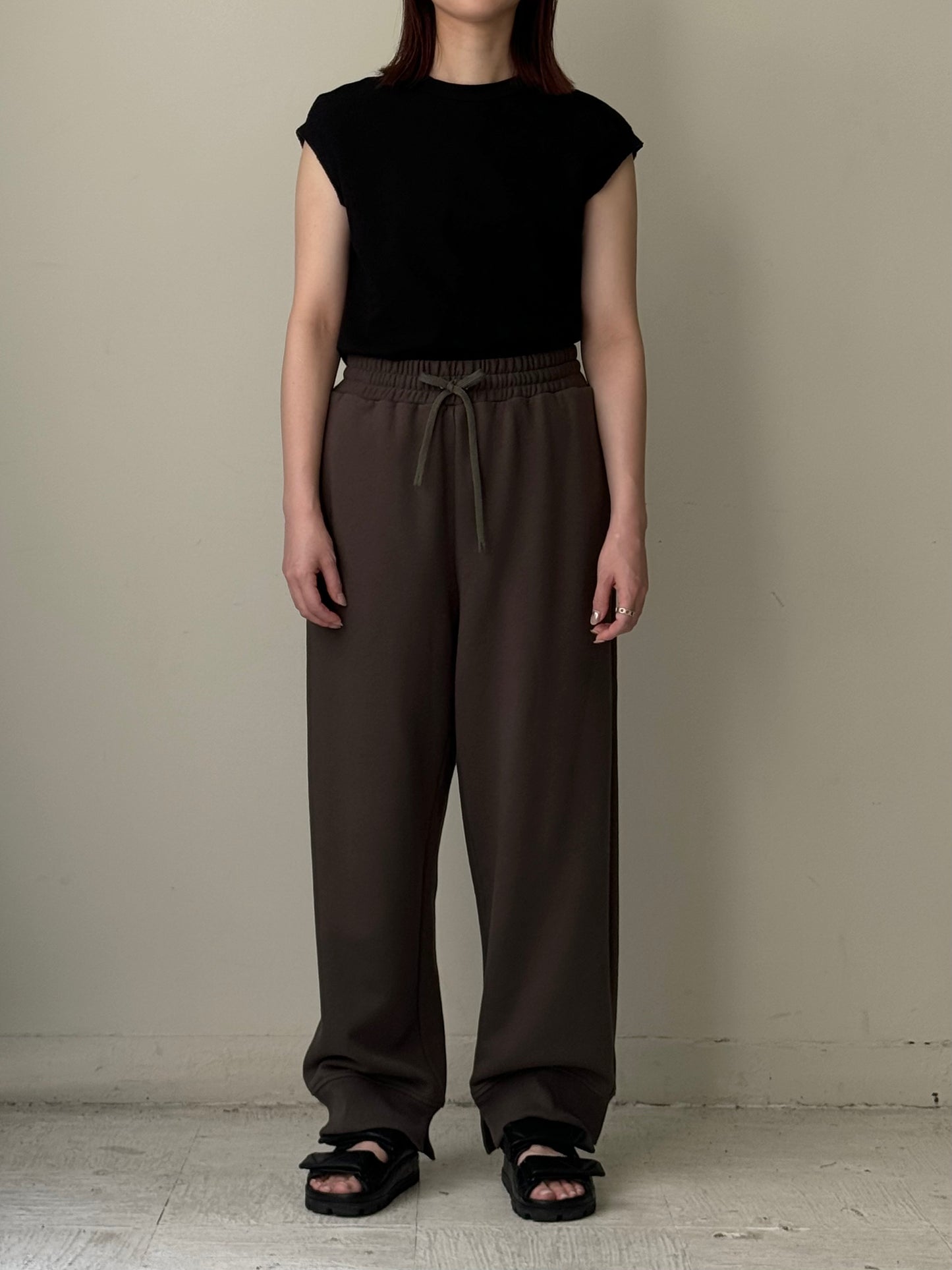 Urake ribcut pants
