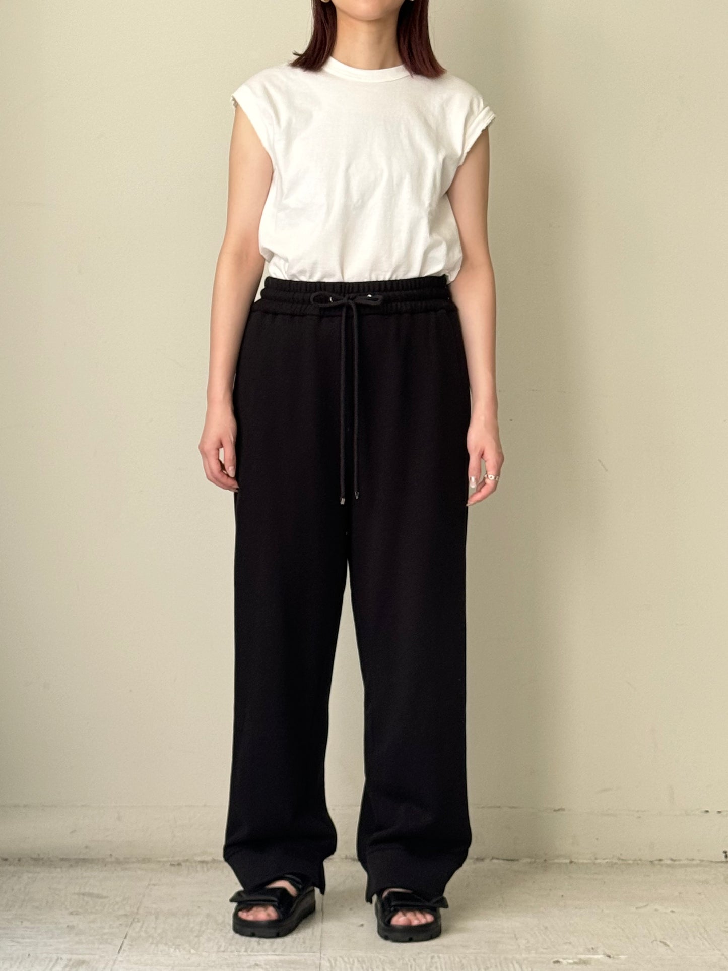 Urake ribcut pants