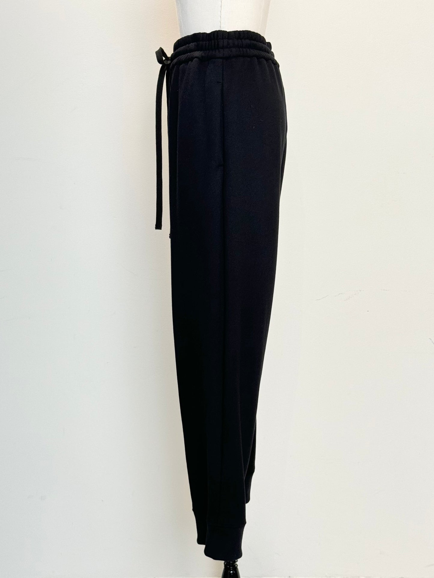 Urake ribcut pants