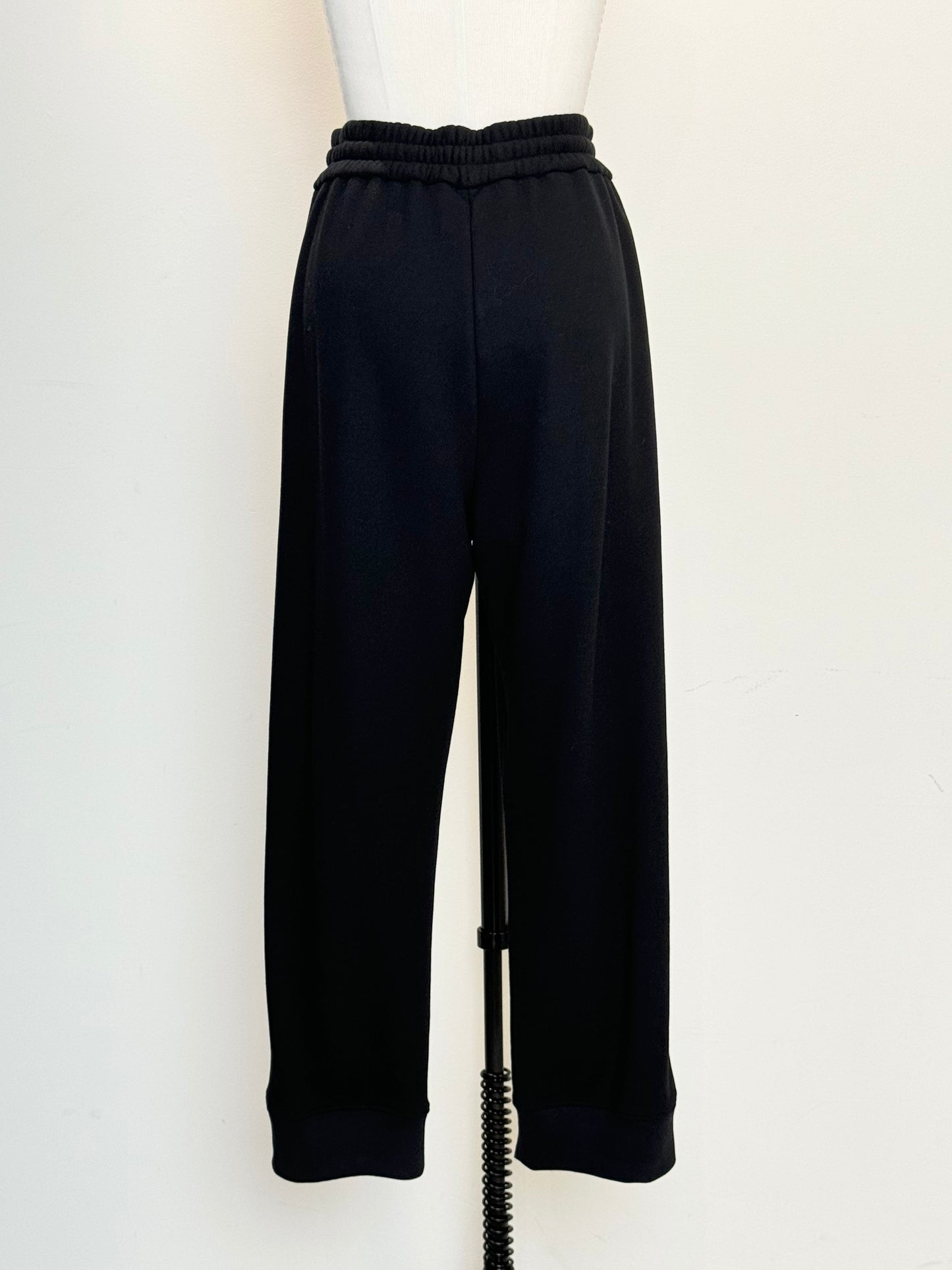 Urake ribcut pants