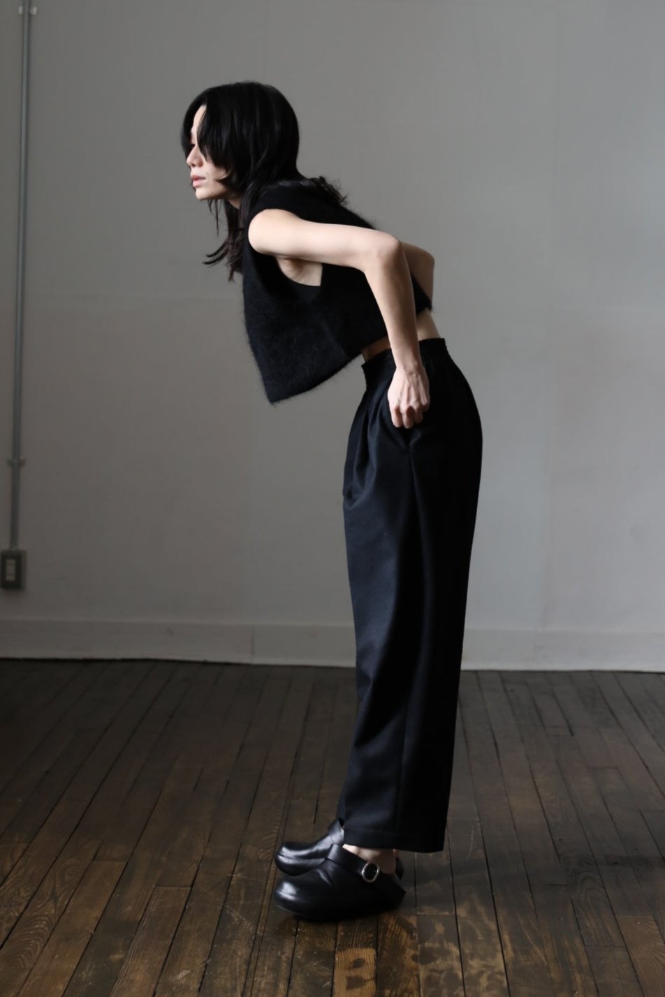 【PRE ORDER】Minimal mohair vest(BLACK)