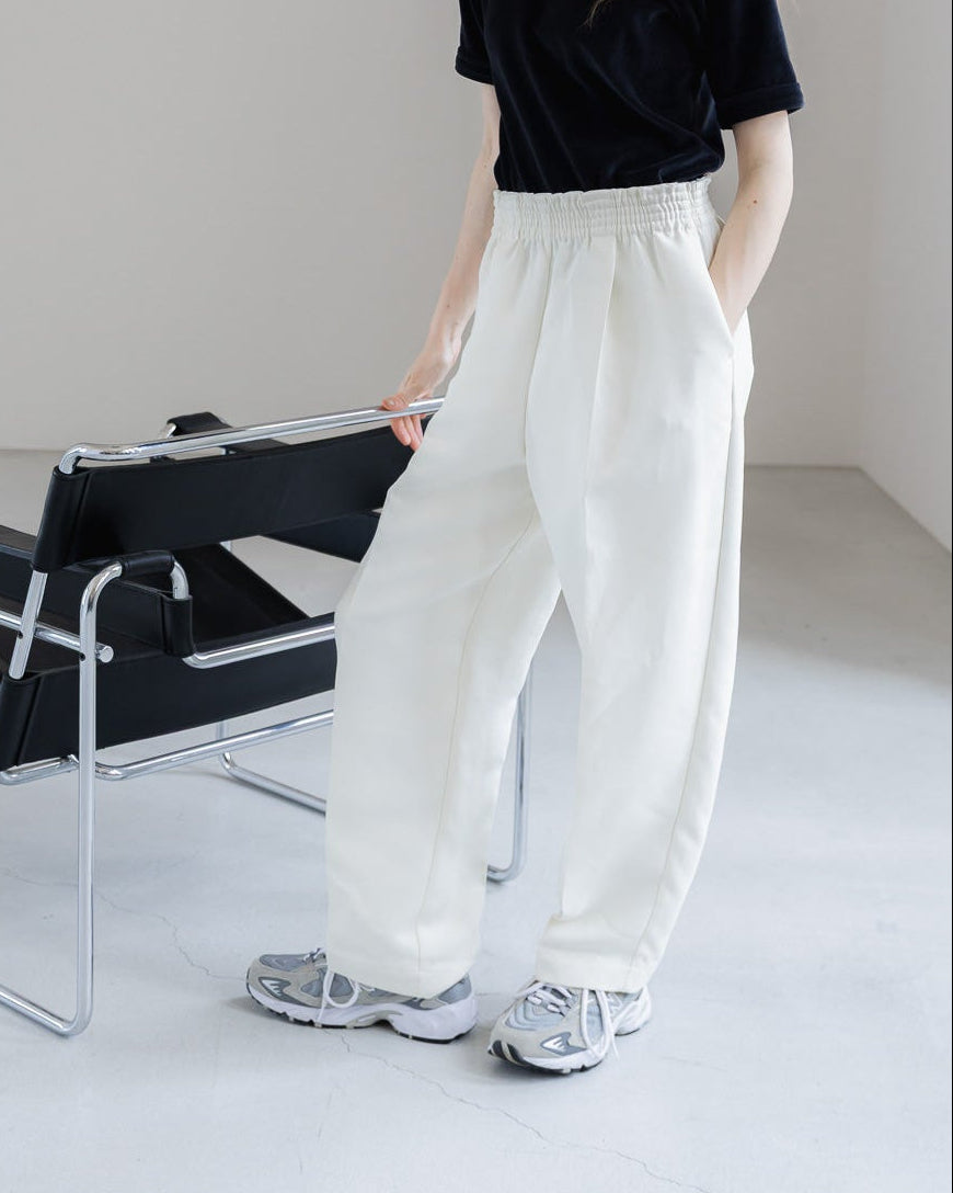 【PRE-ORDER】Gom Gurkha(white)