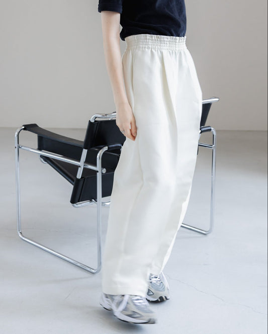 【PRE-ORDER】Gom Gurkha(white)