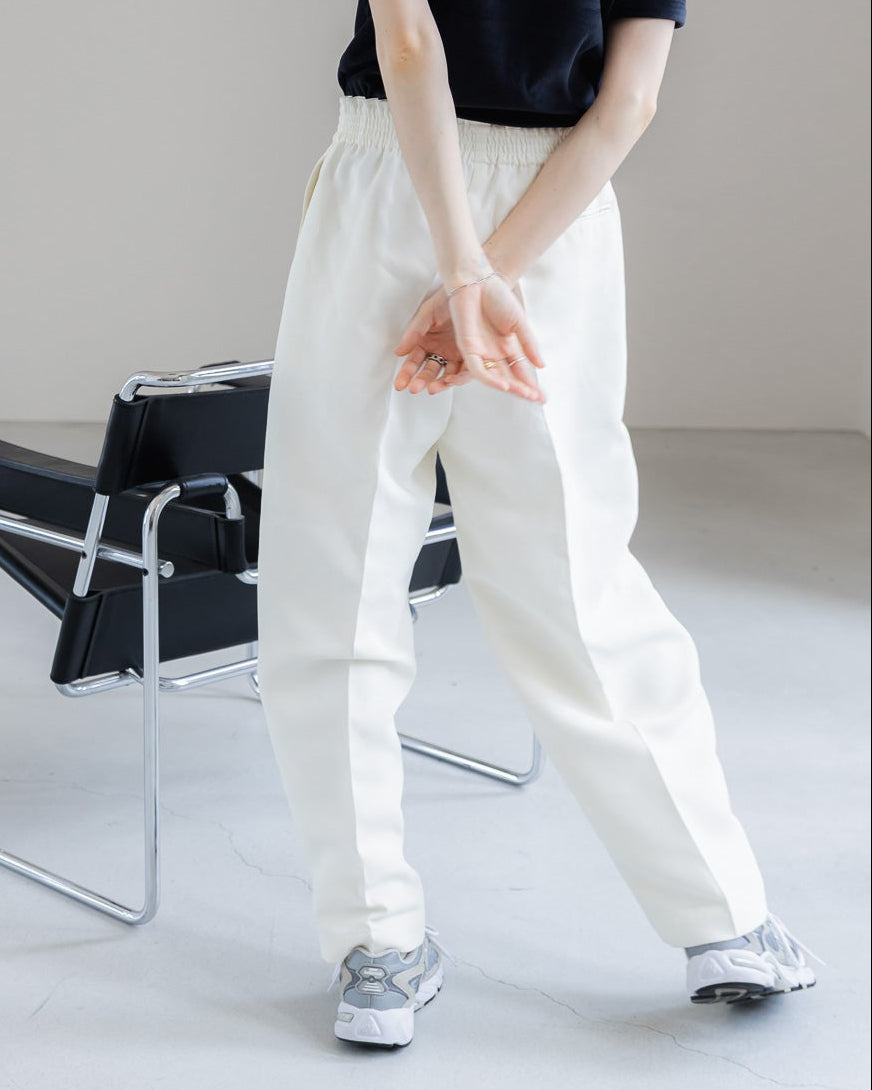 【PRE-ORDER】Gom Gurkha(white)