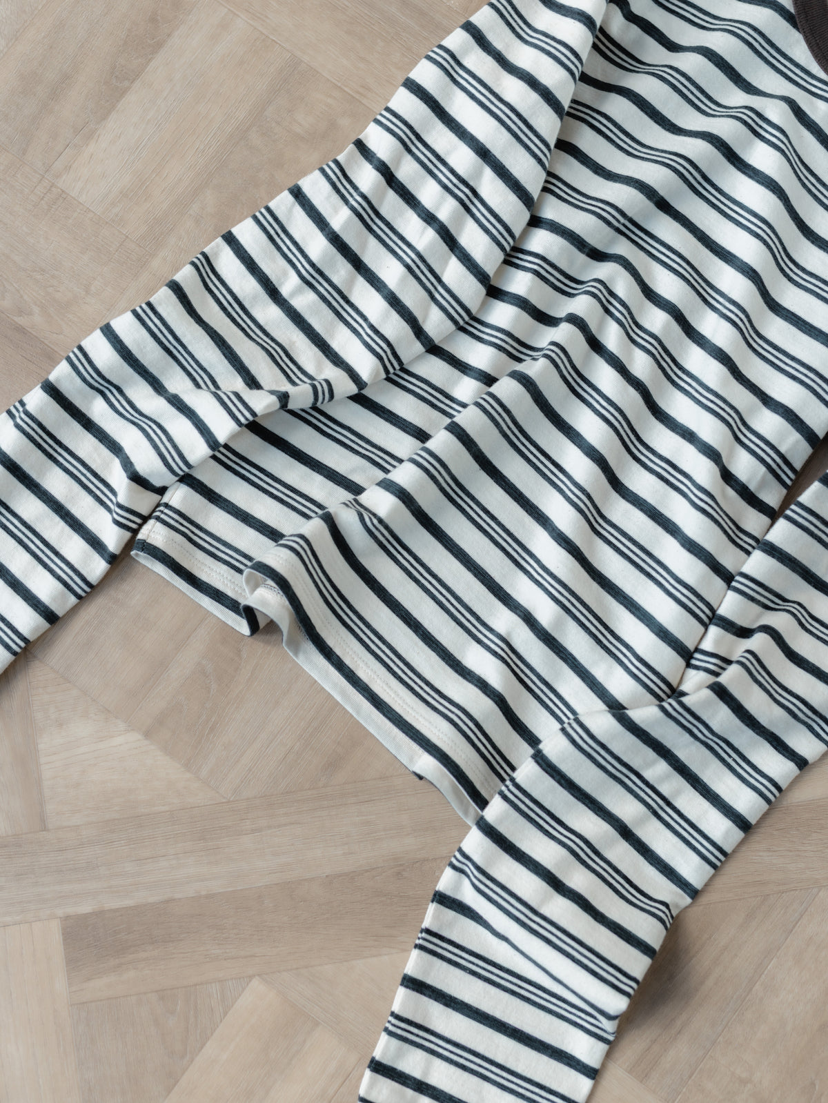 border(black)