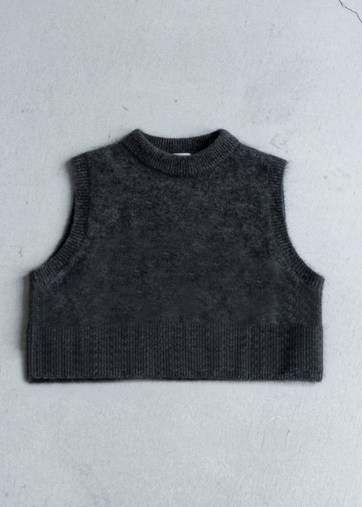 【PRE-ORDER】Minimal mohair vest(GRAY)