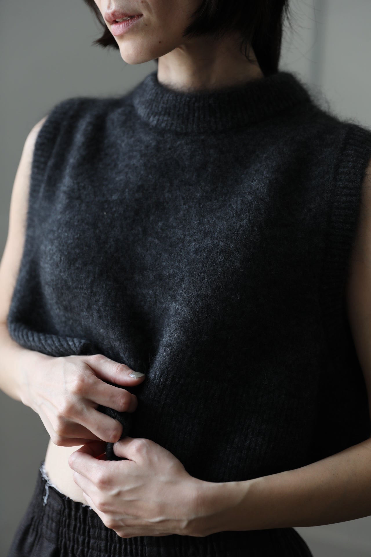 【PRE-ORDER】Minimal mohair vest(GRAY)