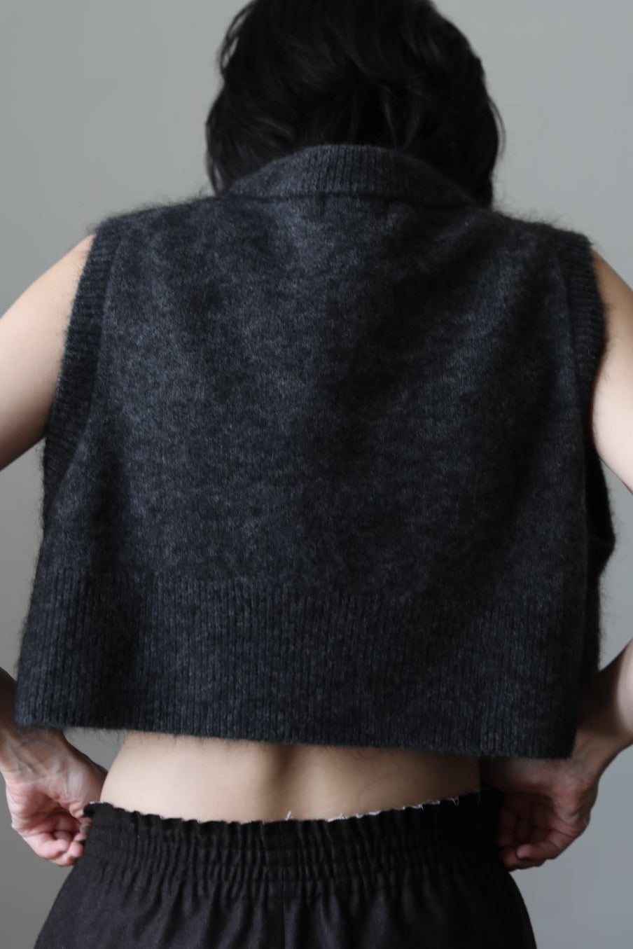 【PRE-ORDER】Minimal mohair vest(GRAY)