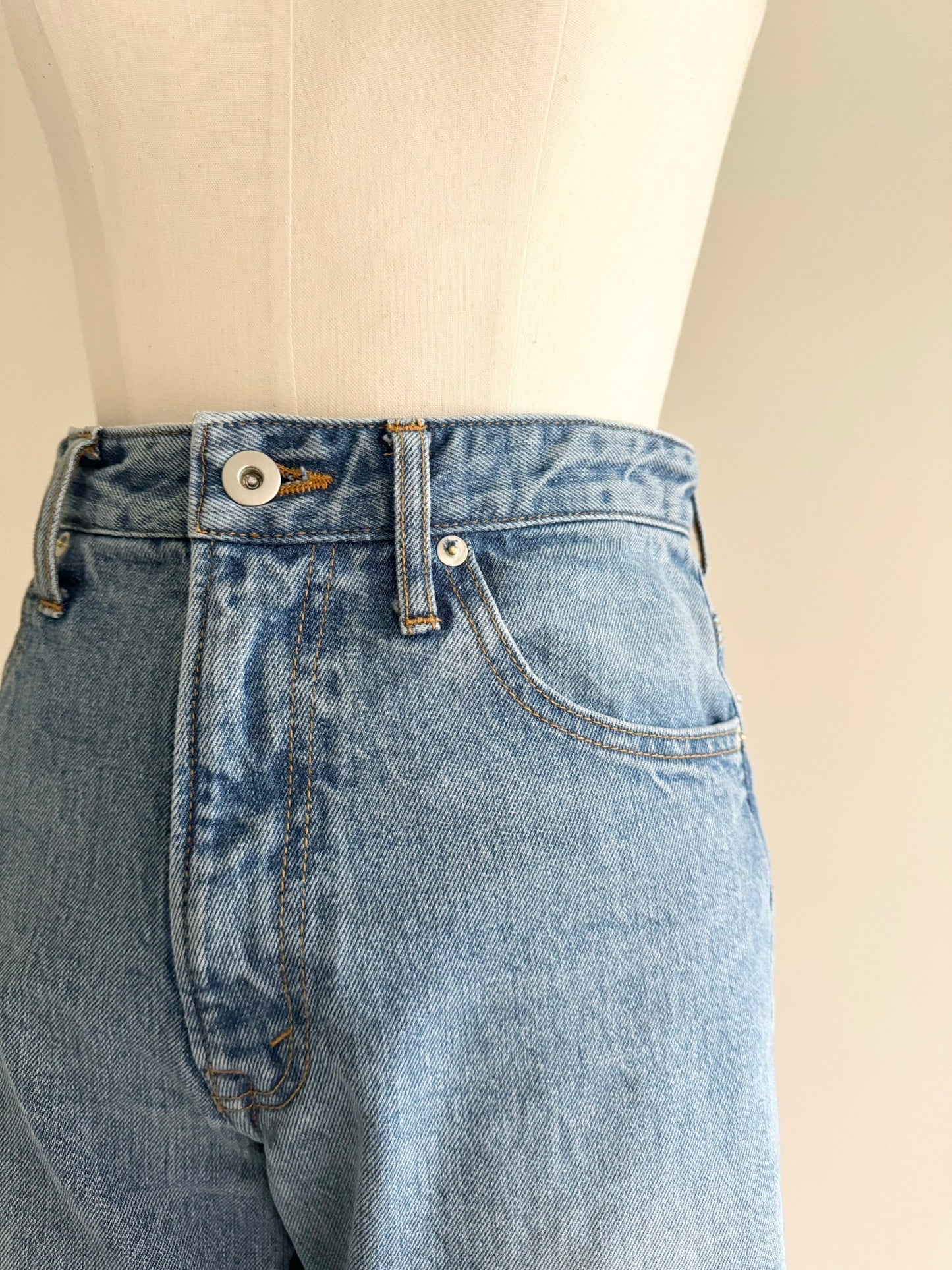 1ST JEANS