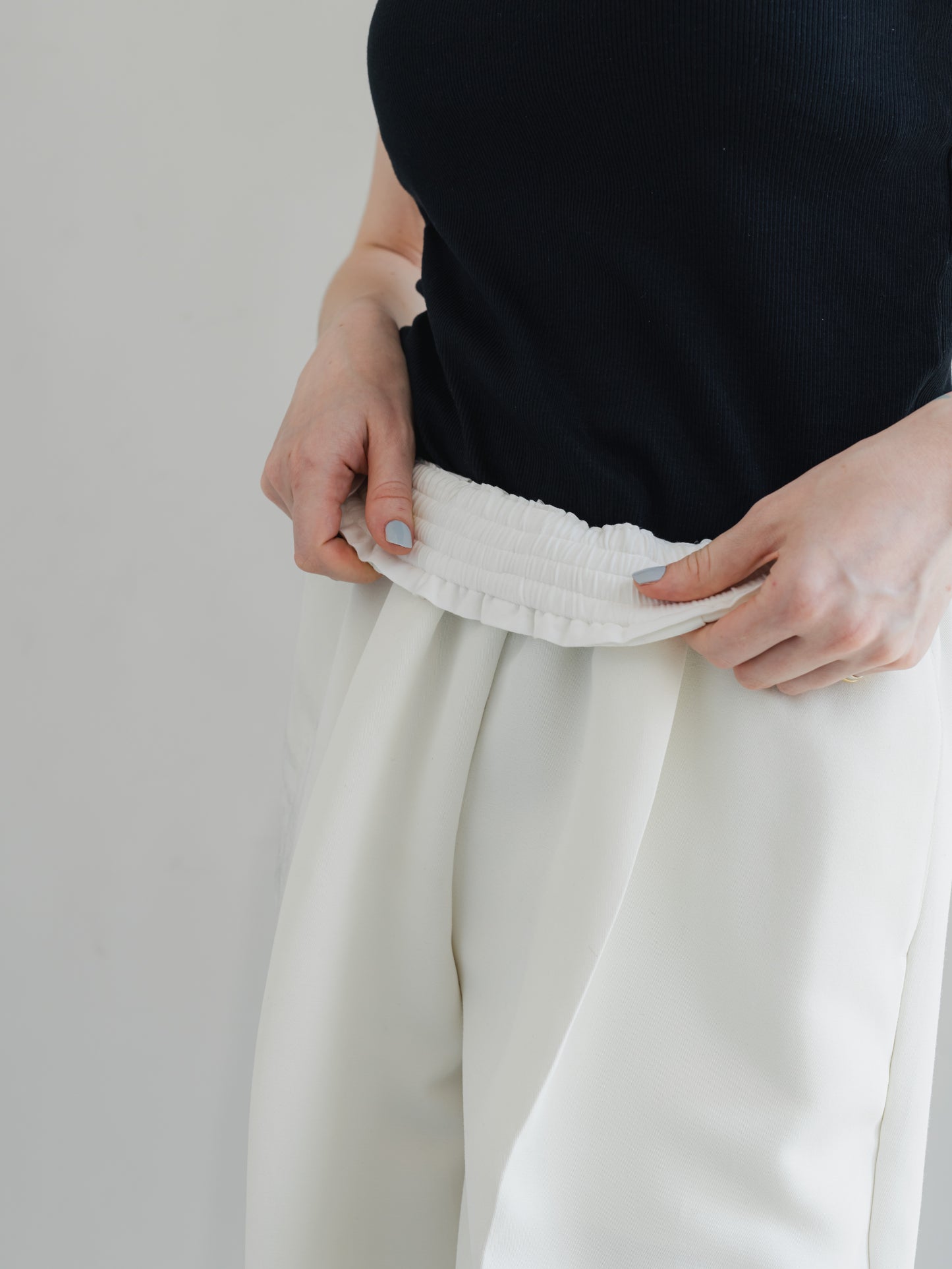 【PRE-ORDER】Gom Gurkha(white)