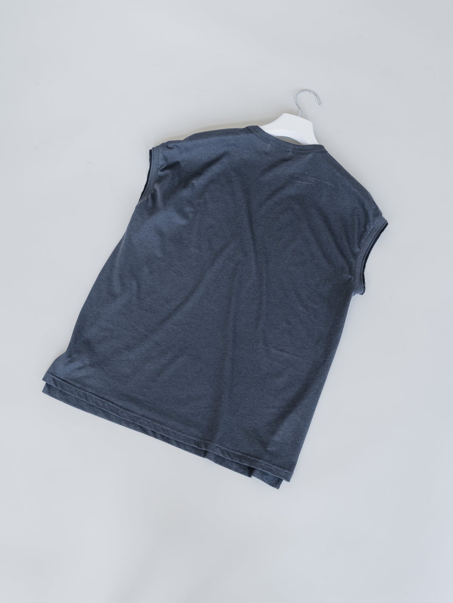 【PRE-ORDER】N.S.T(charcoal)