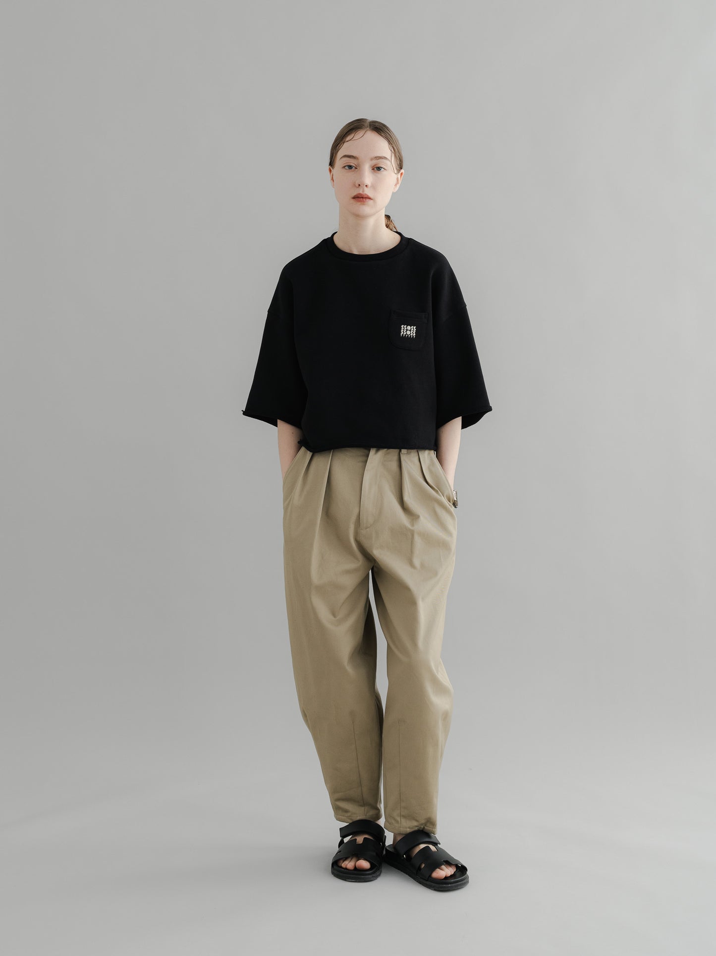【PRE-ORDER】URAKE CROPPED TEE(black)