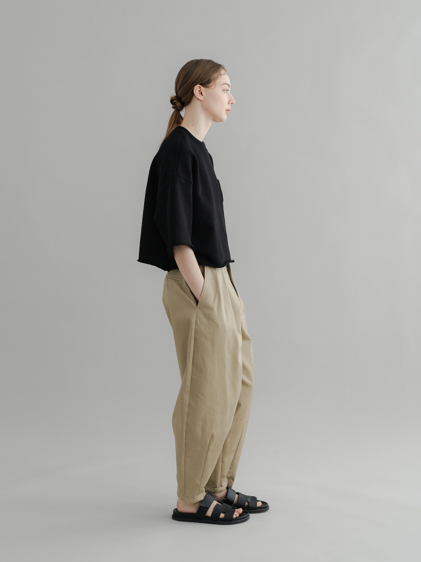 【PRE-ORDER】URAKE CROPPED TEE(black)