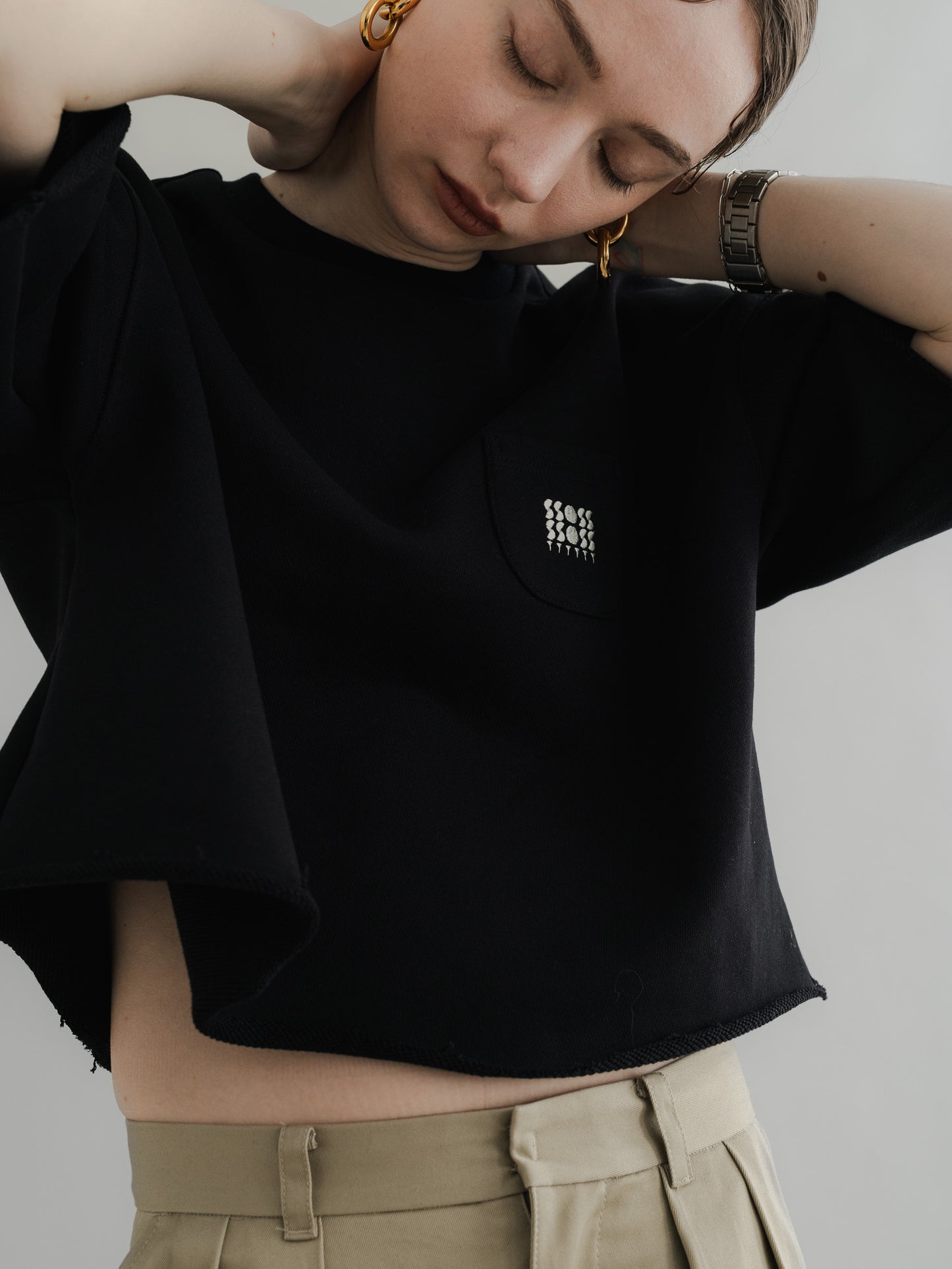 【PRE-ORDER】URAKE CROPPED TEE(black)