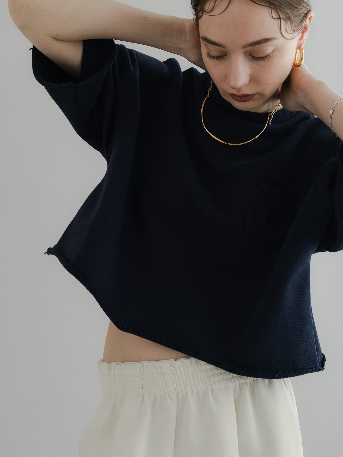 【PRE-ORDER】URAKE CROPPED TEE(navy)