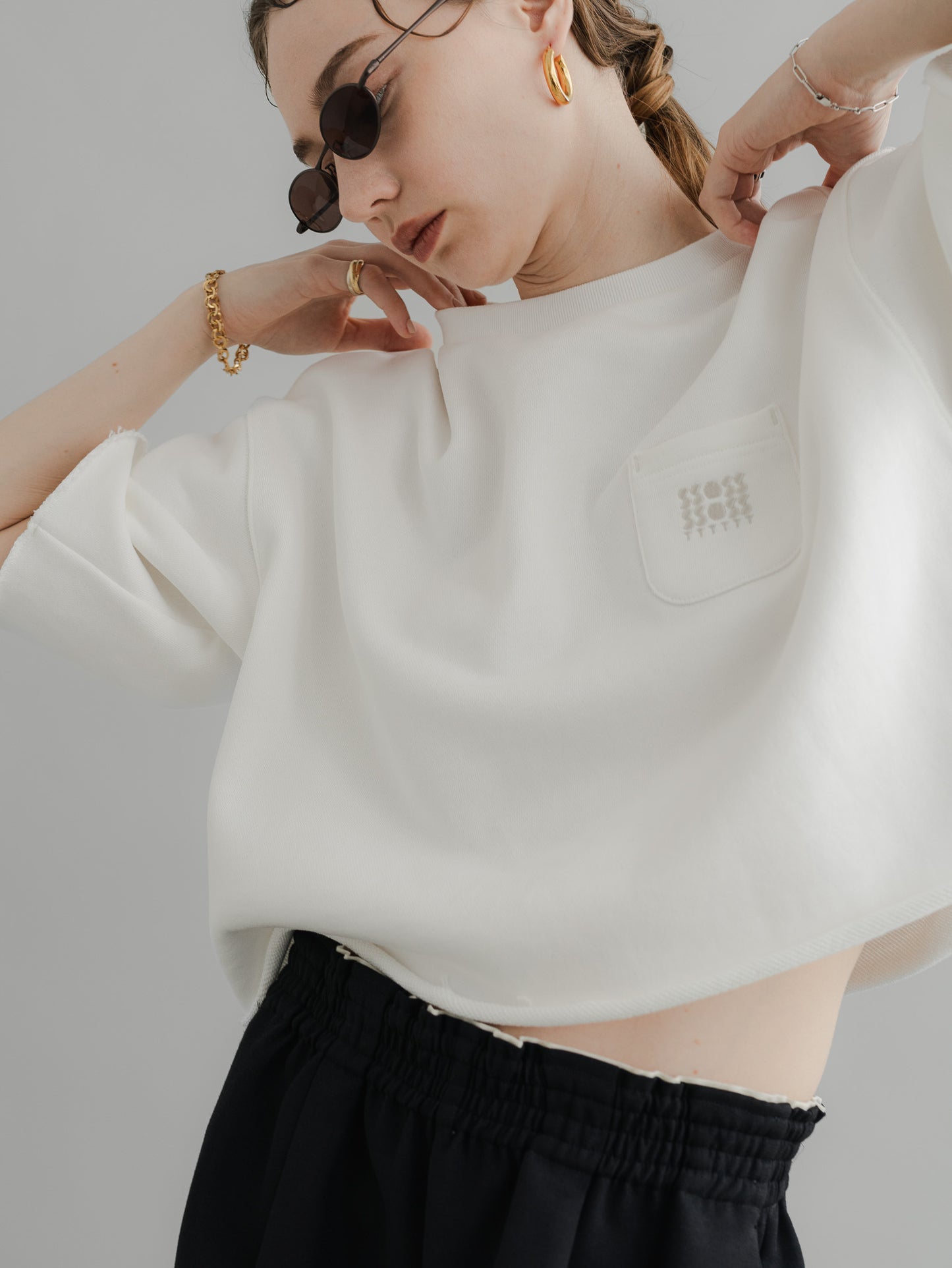 【PRE-ORDER】URAKE CROPPED TEE(white)