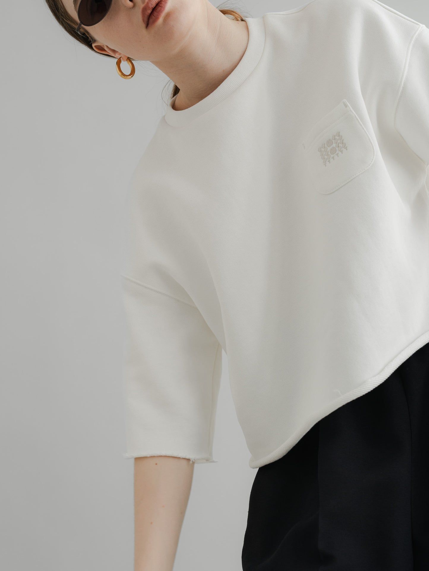 【PRE-ORDER】URAKE CROPPED TEE(white)
