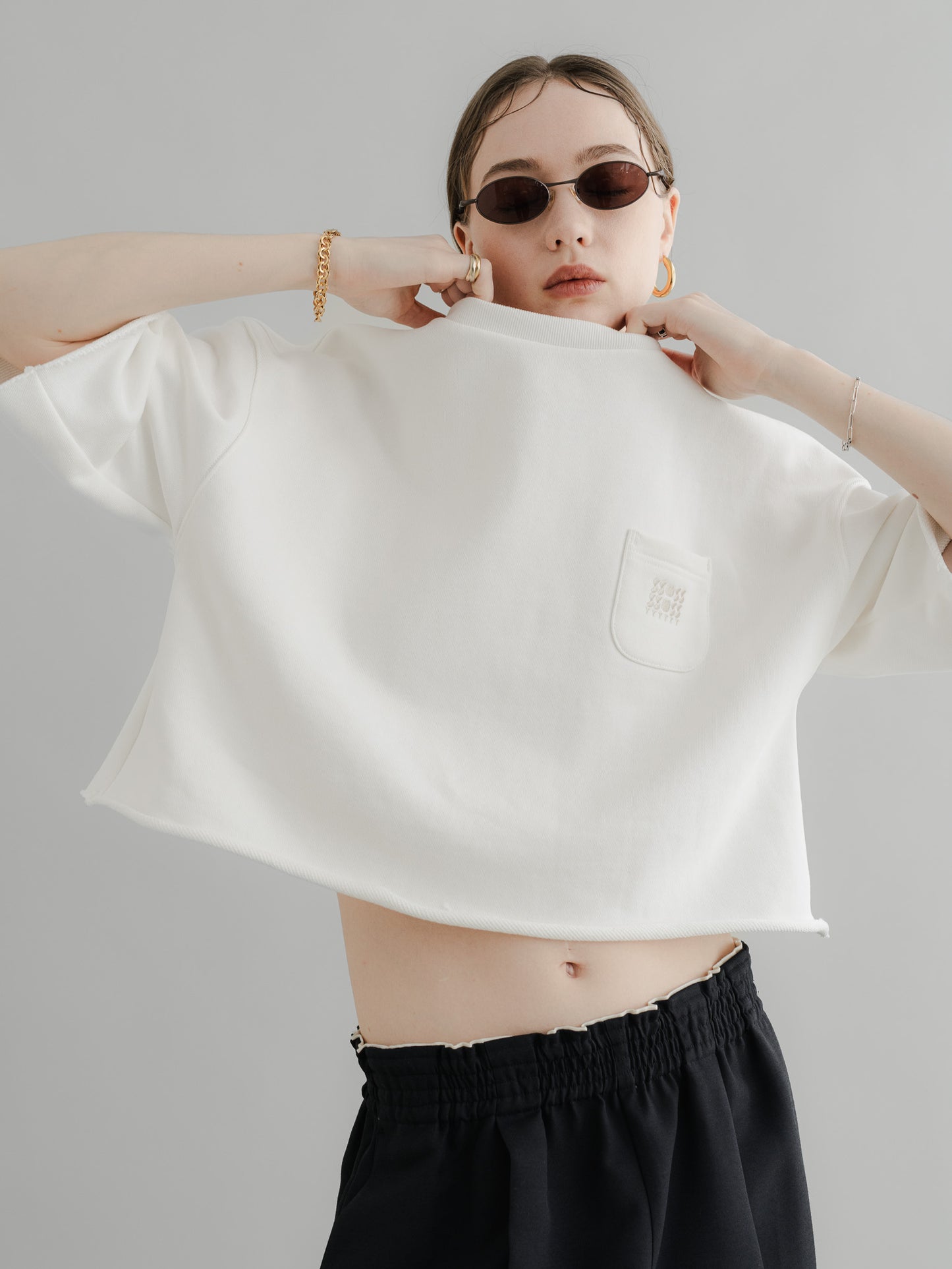 【PRE-ORDER】URAKE CROPPED TEE(white)
