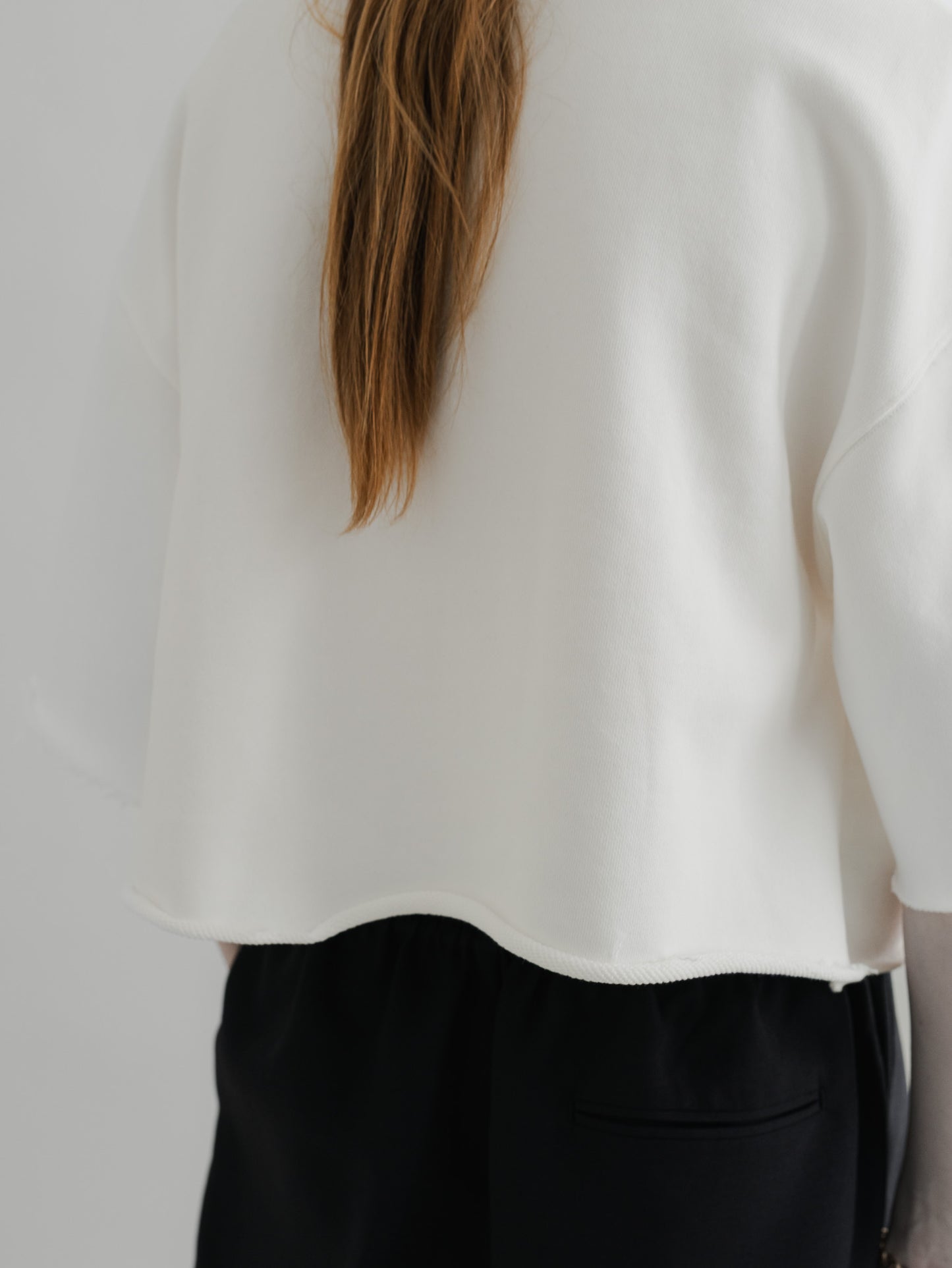 【PRE-ORDER】URAKE CROPPED TEE(white)