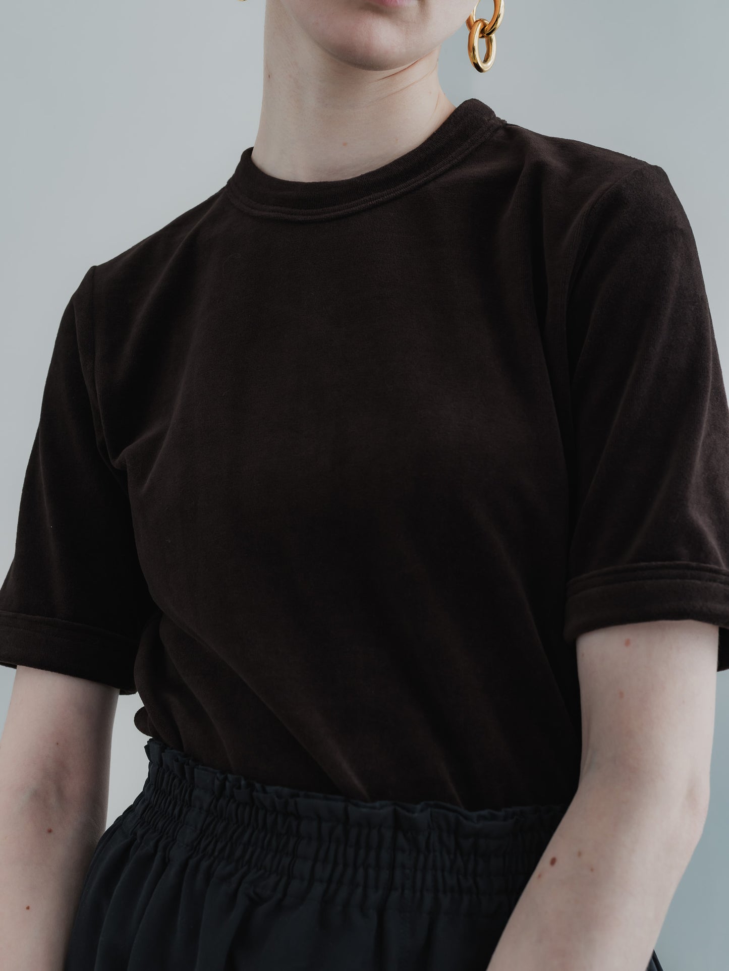 【PRE-ORDER】VLOUR TEE(BROWN)